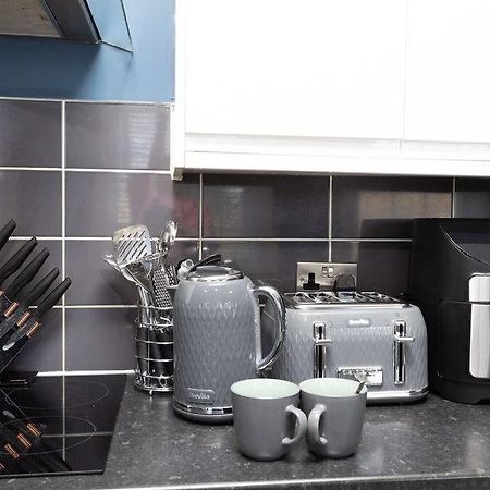 Lavish 2Bed Apartment In The Heart Of Birkenhead Eksteriør bilde