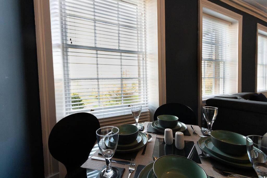 Lavish 2Bed Apartment In The Heart Of Birkenhead Eksteriør bilde